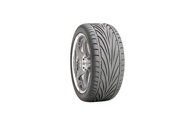 Köp Toyo Proxes T1-R 205/40R17 84W XL direkt online