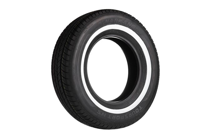 Nankang Toursport N-605 17mm vit sida