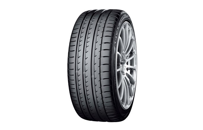 Yokohama Advan Sport V105S