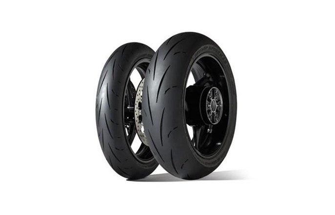 Dunlop Sportmax GP Racer D211