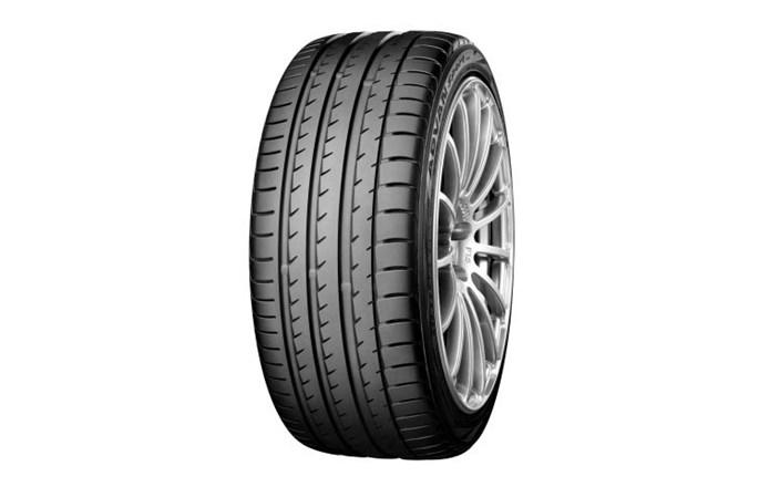 Yokohama Advan Sport V105S